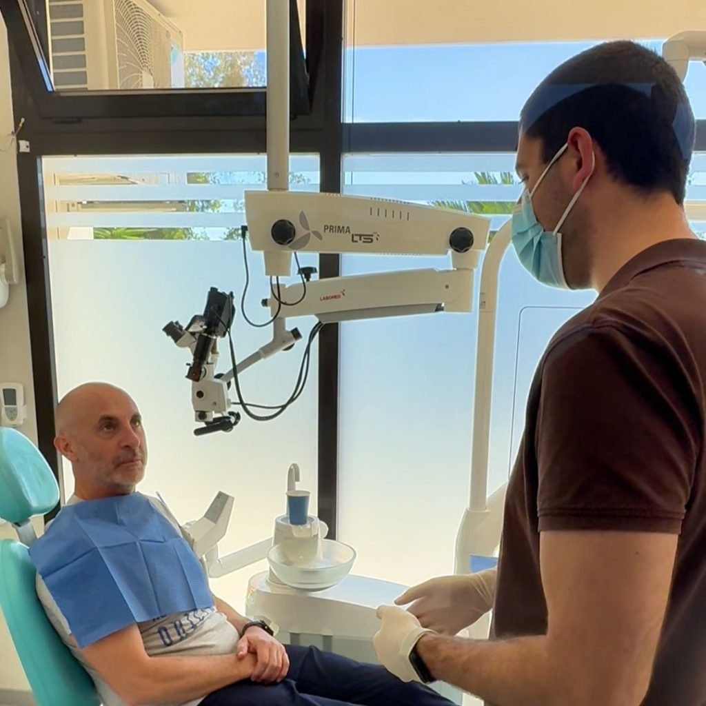 Home 8 FOTO CI PRENDIAMO CURA DI TE GALLERY 4 - Dentista a Sora